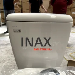 Bồn cầu 2 khối INAX C-117VA là mẫu rẻ tiền nhất - Xả mạnh nhất 31 thùng nước có nắp sứ của Bồn Cầu INAX C-117VA (5)