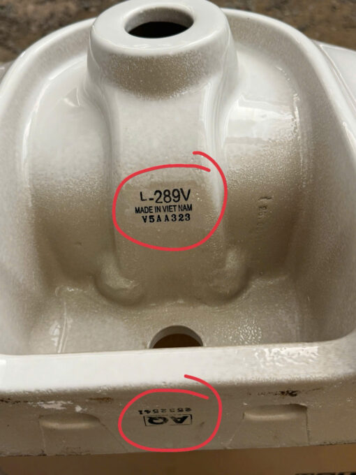 Lavabo inax thật có ký hiệu Aqua Ceramic