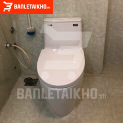 AC 902VN là Bồn cầu INAX 1 khối giá hơn 6.8tr và có chương trình tặng xịt vệ sinh 47 bàn cầu inax 902