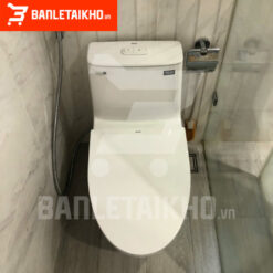 AC 902VN là Bồn cầu INAX 1 khối giá hơn 6.8tr và có chương trình tặng xịt vệ sinh 49 bệt inax ac 902