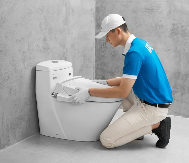 Cách Khắc Phục Bồn Cầu Xả Nước Kêu To Nhanh Chóng, Hiệu Quả 4 bon-cau-xa-nuoc-keu-to-inax-banletaikho-5